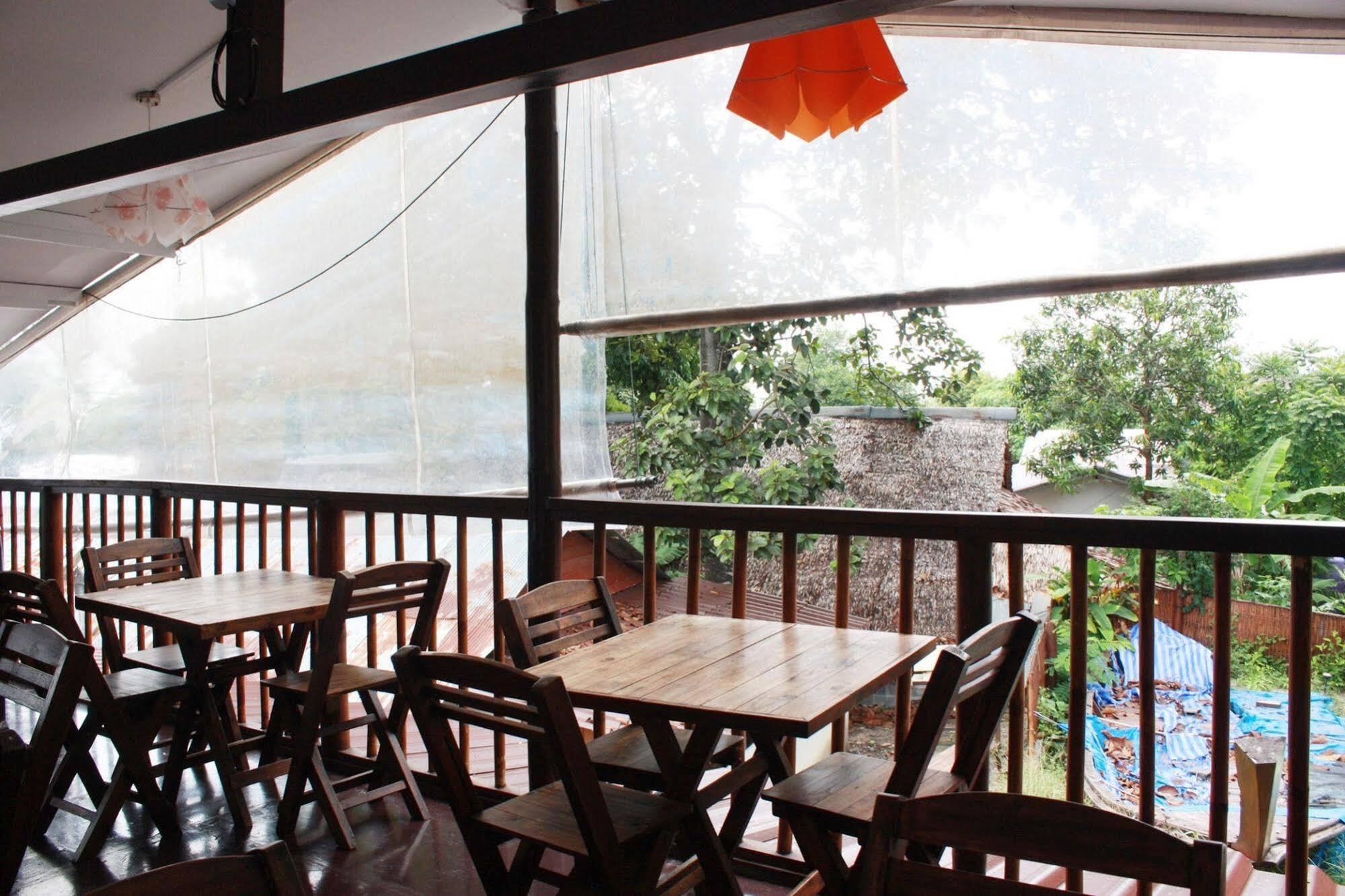 Lantern Inn เกาะหลีเป๊ะ ภายนอก รูปภาพ